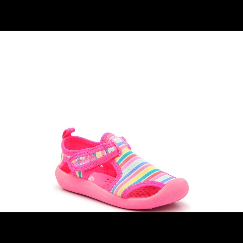 Oshkosh B’Gosh Aquatic water shoes